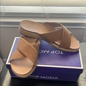 TOP Moda Women's Tan Criss-Cross Sandals